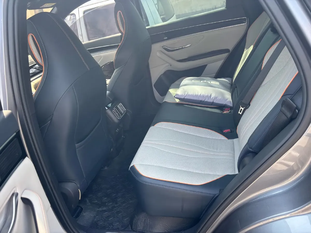 2022 Hyundai Tucson 2.0L 150HP L4 6AT Hybrid,autocango,china used car exporter,china ev exporter,chinese used car exporter,chinese used ev exporter