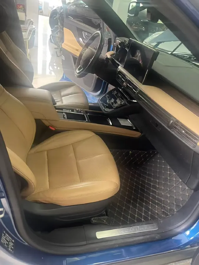 2022 Lincoln Corsair 2.0T 245HP L4 8AT,autocango,china used car exporter,china ev exporter,chinese used car exporter,chinese used ev exporter