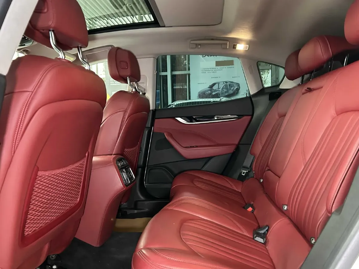 2018 Maserati Levante 3.0T 350HP V6 8AT,autocango,china used car exporter,china ev exporter,chinese used car exporter,chinese used ev exporter