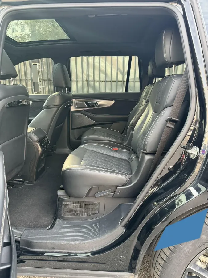 2022 GAC Trumpchi GS8 2.0T 190HP L4 E-CVT Hybrid,autocango,china used car exporter,china ev exporter,chinese used car exporter,chinese used ev exporter