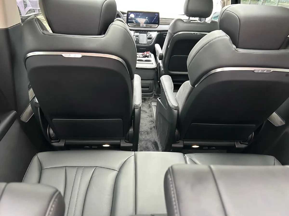 2024 HongQi HQ9 2.0T 163HP L4 1DHT PHEV 20.14KWH,autocango,china used car exporter,china ev exporter,chinese used car exporter,chinese used ev exporter