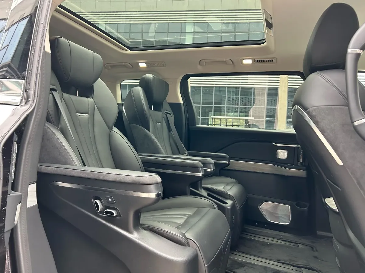 2024 HongQi HQ9 2.0T 163HP L4 1DHT PHEV 20.14KWH,autocango,china used car exporter,china ev exporter,chinese used car exporter,chinese used ev exporter