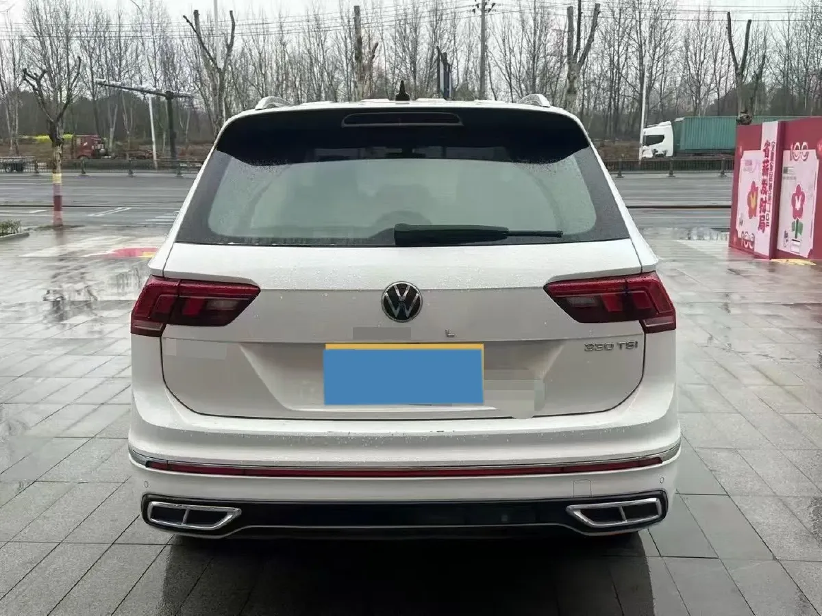 2024 Volkswagen Tiguan L 2.0T 186HP L4 7DCT,autocango,china used car exporter,china ev exporter,chinese used car exporter,chinese used ev exporter