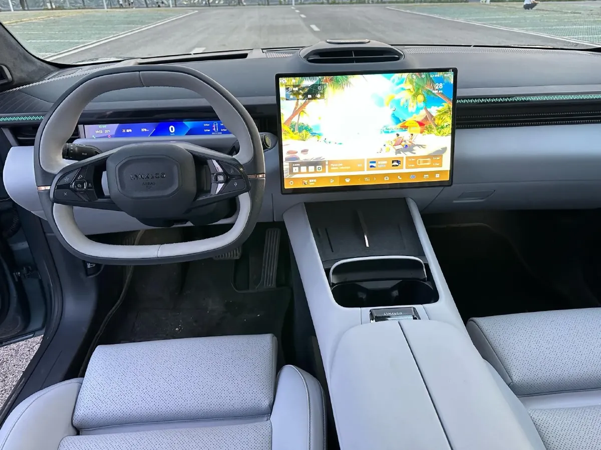 2024 Luxeed S7 BEV 100KWH,autocango,china used car exporter,china ev exporter,chinese used car exporter,chinese used ev exporter