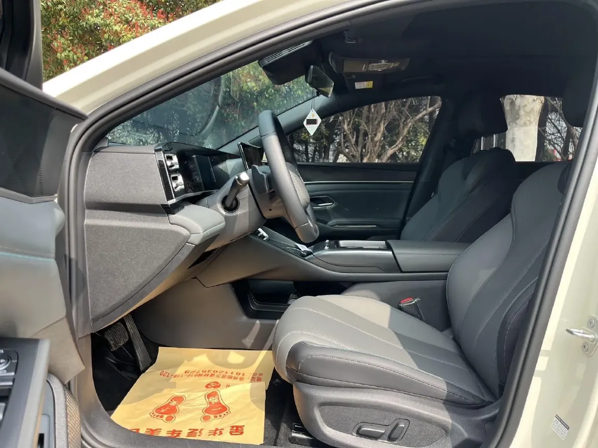 2026 BYD QinL 1.5L 101HP L4 E-CVT PHEV,autocango,china used car exporter,china ev exporter,chinese used car exporter,chinese used ev exporter