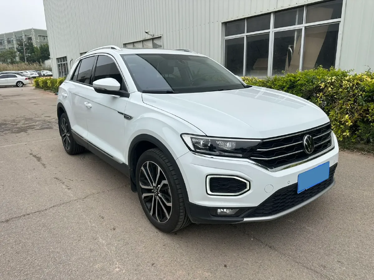 2022 Volkswagen T-Roc 1.4T 150HP L4 7DCT,autocango,china used car exporter,china ev exporter,chinese used car exporter,chinese used ev exporter