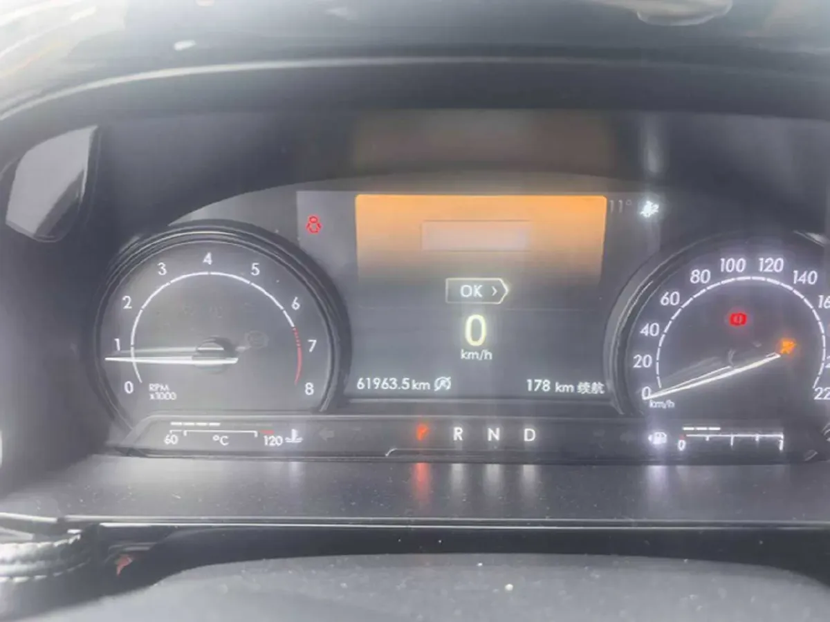 2021 Lincoln Corsair 2.0T 245HP L4 8AT,autocango,china used car exporter,china ev exporter,chinese used car exporter,chinese used ev exporter