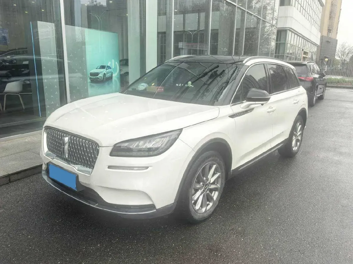 2021 Lincoln Corsair 2.0T 245HP L4 8AT,autocango,china used car exporter,china ev exporter,chinese used car exporter,chinese used ev exporter