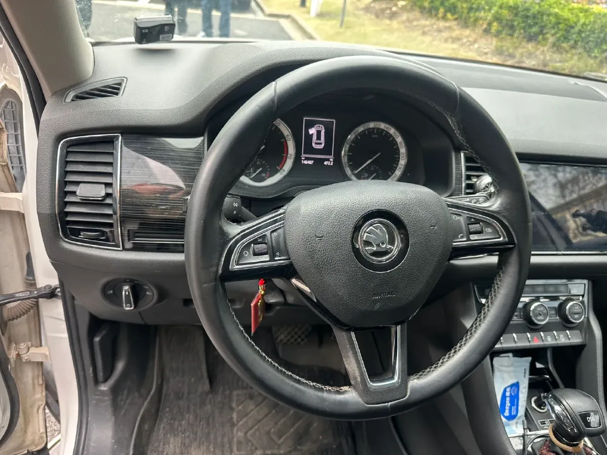 2018 Skoda Kodiak 1.8T 180HP L4 7DCT,autocango,china used car exporter,china ev exporter,chinese used car exporter,chinese used ev exporter