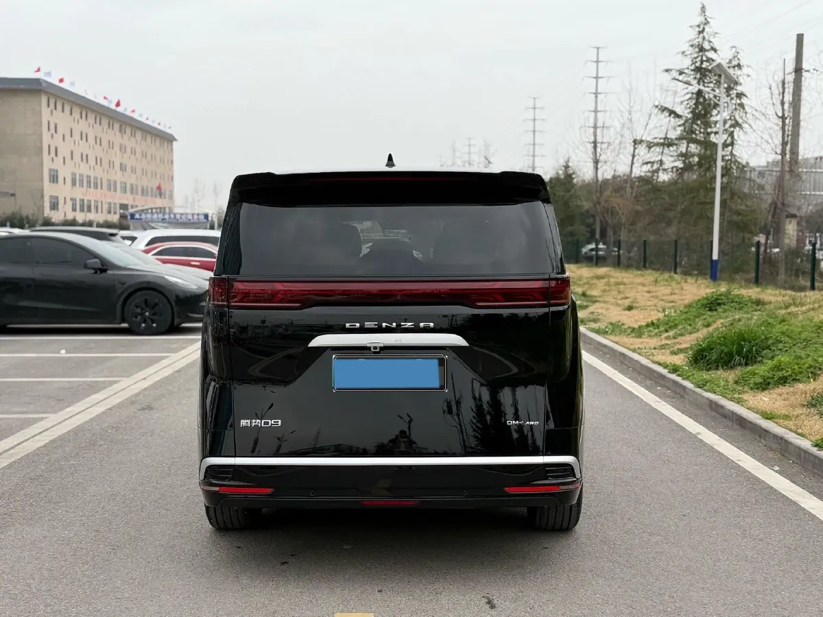 2024 Denza D9 1.5T 139HP L4 E-CVT PHEV 40KWH,autocango,china used car exporter,china ev exporter,chinese used car exporter,chinese used ev exporter