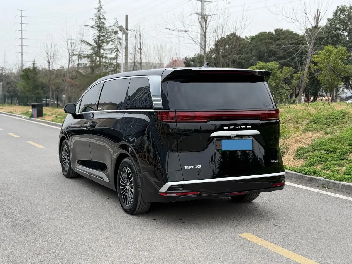 2024 Denza D9 1.5T 139HP L4 E-CVT PHEV 40KWH,autocango,china used car exporter,china ev exporter,chinese used car exporter,chinese used ev exporter