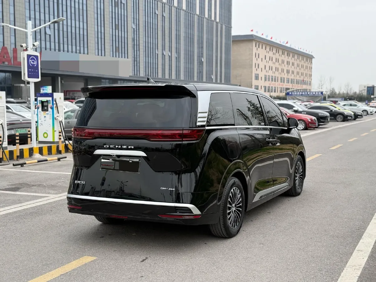 2024 Denza D9 1.5T 139HP L4 E-CVT PHEV 40KWH,autocango,china used car exporter,china ev exporter,chinese used car exporter,chinese used ev exporter