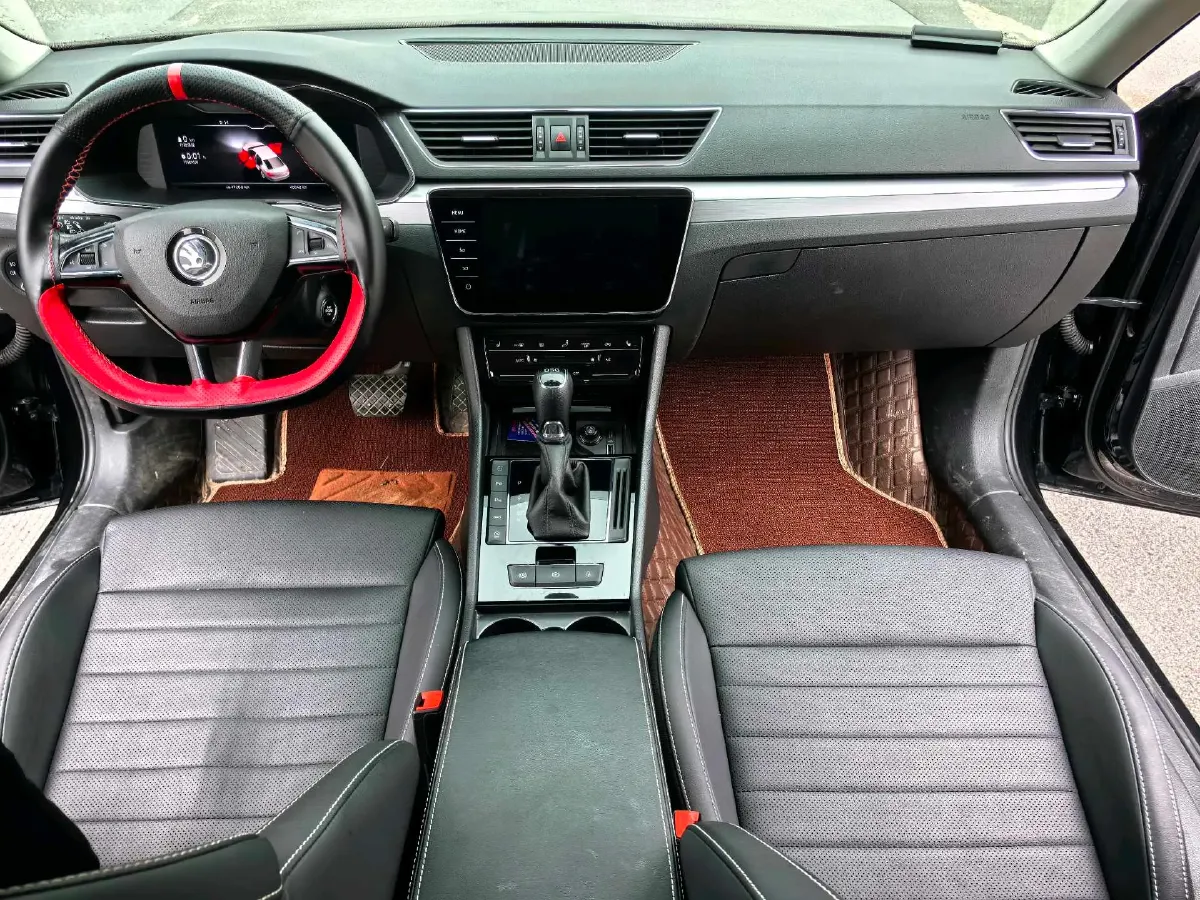 2023 Skoda Superb 1.4T 150HP L4 7DCT,autocango,china used car exporter,china ev exporter,chinese used car exporter,chinese used ev exporter