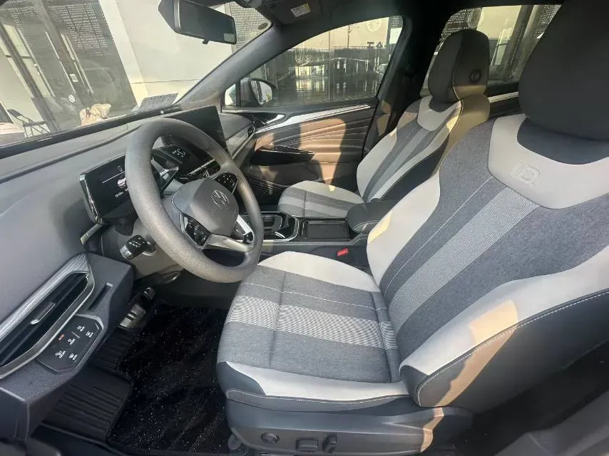 2021 Volkswagen ID.4 Crozz BEV 84.8KWH,autocango,china used car exporter,china ev exporter,chinese used car exporter,chinese used ev exporter