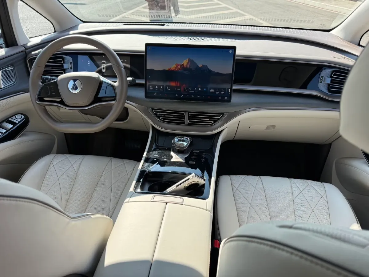 2022 Mercedes-Benz GLC Class 2.0T 197HP L4 9AT,autocango,china used car exporter,china ev exporter,chinese used car exporter,chinese used ev exporter