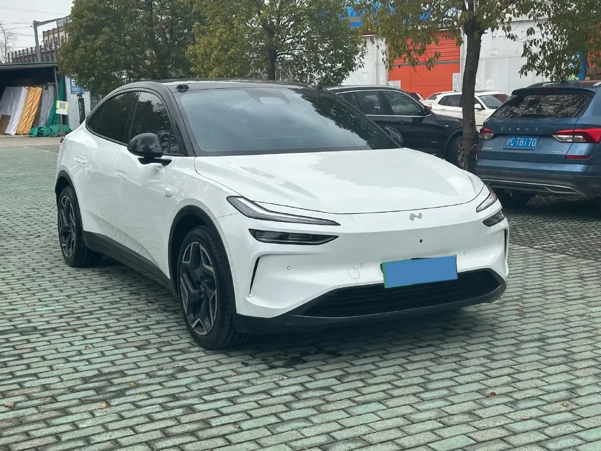 2024 IM L6 BEV 75KWH,autocango,china used car exporter,china ev exporter,chinese used car exporter,chinese used ev exporter