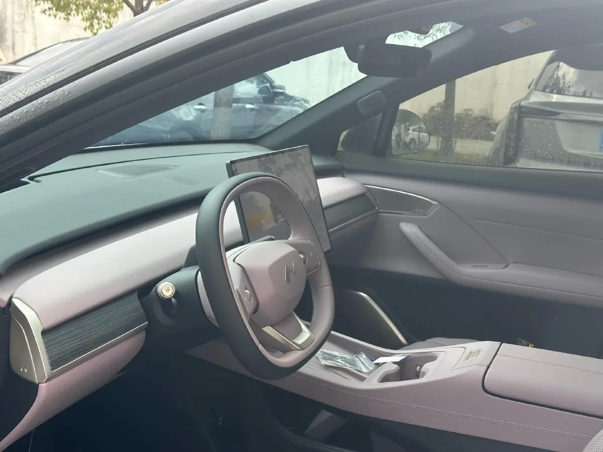 2024 IM L6 BEV 75KWH,autocango,china used car exporter,china ev exporter,chinese used car exporter,chinese used ev exporter