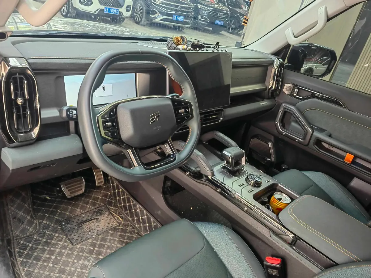 2023 Jetour Traveller 2.0T 254HP L4 7DCT,autocango,china used car exporter,china ev exporter,chinese used car exporter,chinese used ev exporter