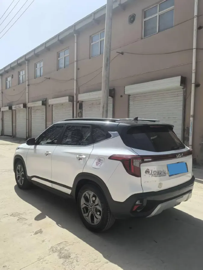 2023 Kia Seltos 1.5L 115HP L4 CVT,autocango,china used car exporter,china ev exporter,chinese used car exporter,chinese used ev exporter