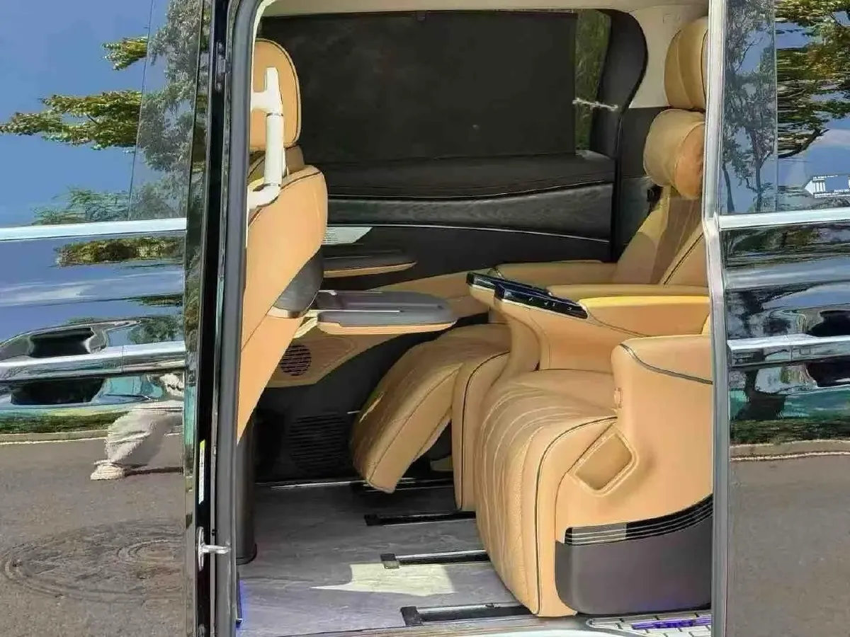 2024 Denza D9 1.5T 139HP L4 E-CVT PHEV 40KWH,autocango,china used car exporter,china ev exporter,chinese used car exporter,chinese used ev exporter