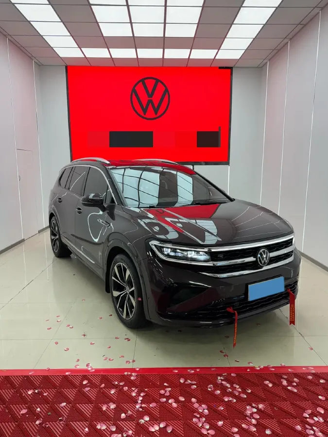 2021 Volkswagen Talagon 2.0T 220HP L4 7DCT,autocango,china used car exporter,china ev exporter,chinese used car exporter,chinese used ev exporter