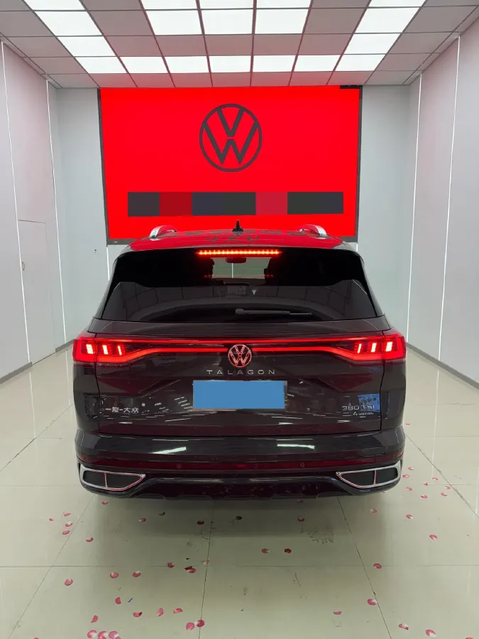 2021 Volkswagen Talagon 2.0T 220HP L4 7DCT,autocango,china used car exporter,china ev exporter,chinese used car exporter,chinese used ev exporter