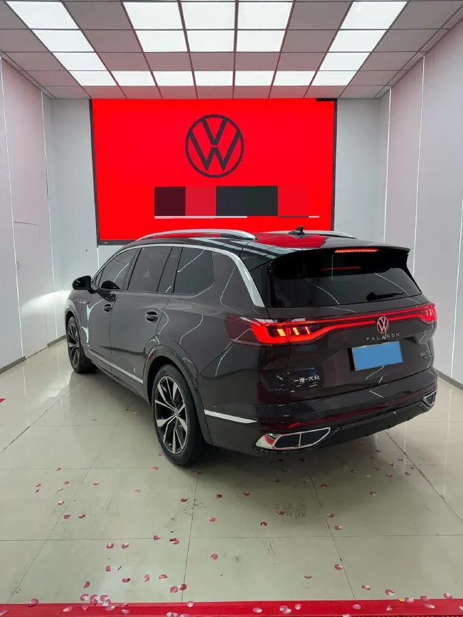 2021 Volkswagen Talagon 2.0T 220HP L4 7DCT,autocango,china used car exporter,china ev exporter,chinese used car exporter,chinese used ev exporter