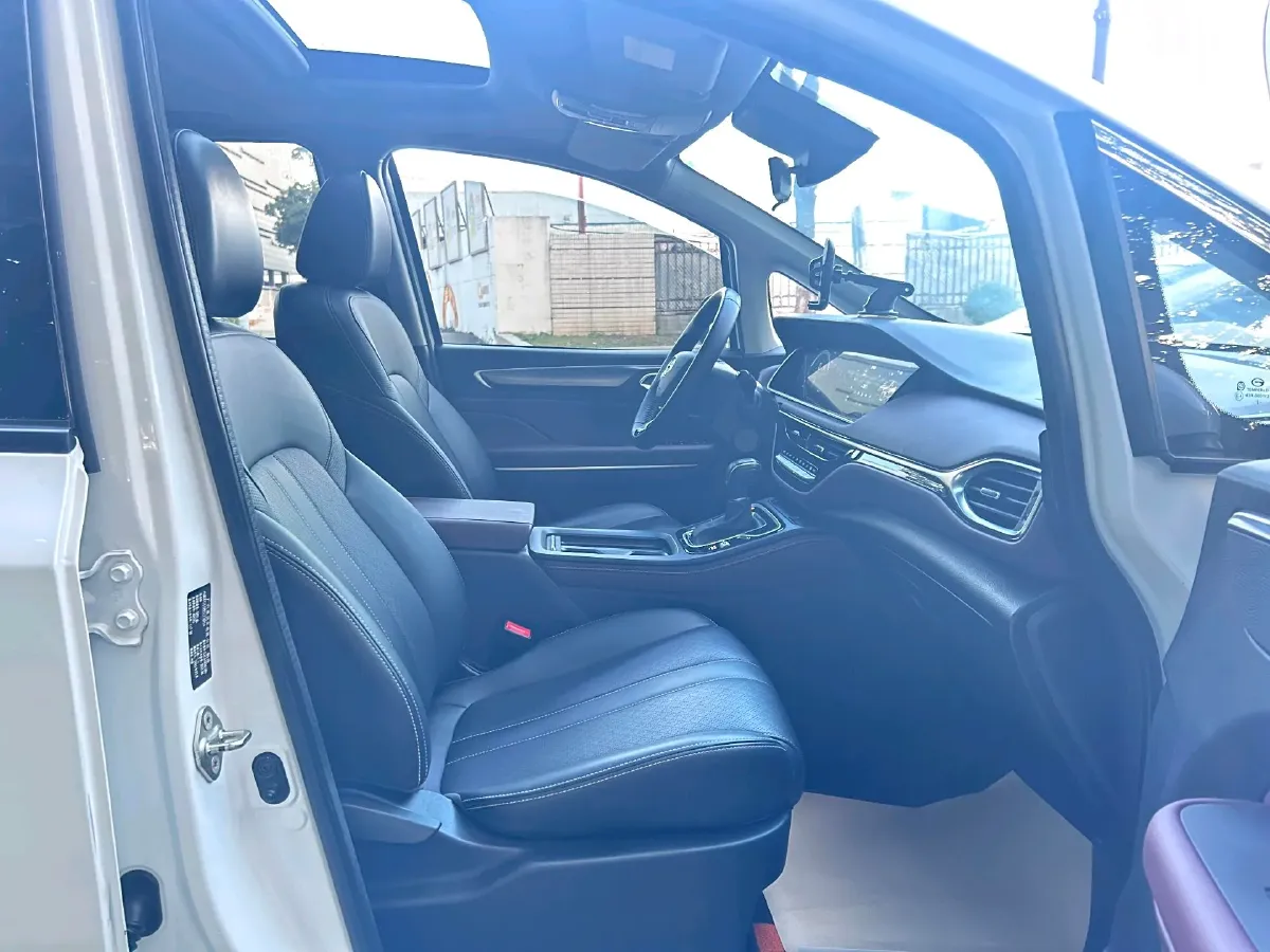 2021 GAC Trumpchi M6 1.5T 169HP L4 7DCT,autocango,china used car exporter,china ev exporter,chinese used car exporter,chinese used ev exporter