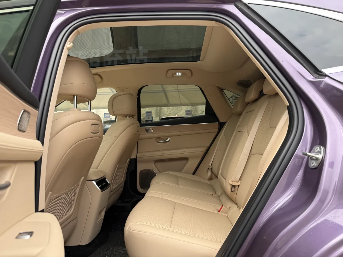 2025 AITO AITO M5 1.5T 152HP L4 REEV 42KWH,autocango,china used car exporter,china ev exporter,chinese used car exporter,chinese used ev exporter