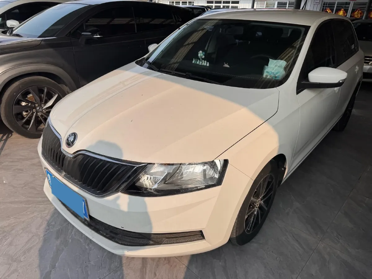 2019 Skoda Rapid Spaceback 1.5L 110HP L4 6AT,autocango,china used car exporter,china ev exporter,chinese used car exporter,chinese used ev exporter