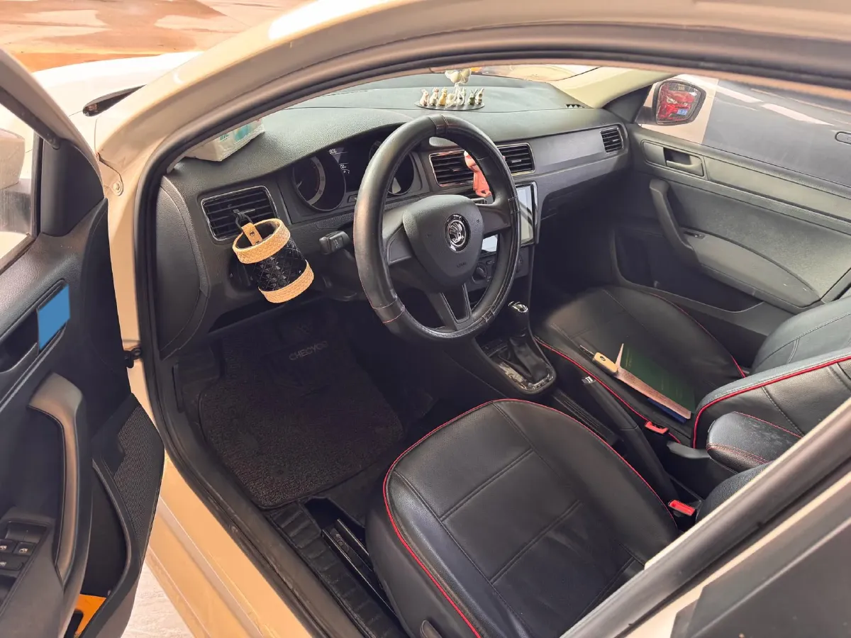 2019 Skoda Rapid Spaceback 1.5L 110HP L4 6AT,autocango,china used car exporter,china ev exporter,chinese used car exporter,chinese used ev exporter