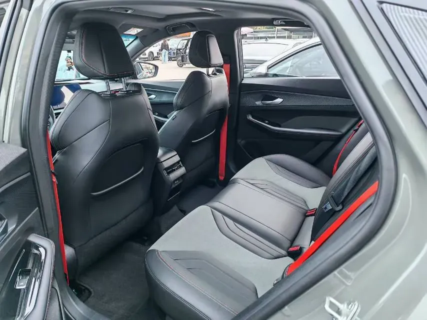 2022 Geely Binray 1.5T 181HP L4 7DCT,autocango,china used car exporter,china ev exporter,chinese used car exporter,chinese used ev exporter