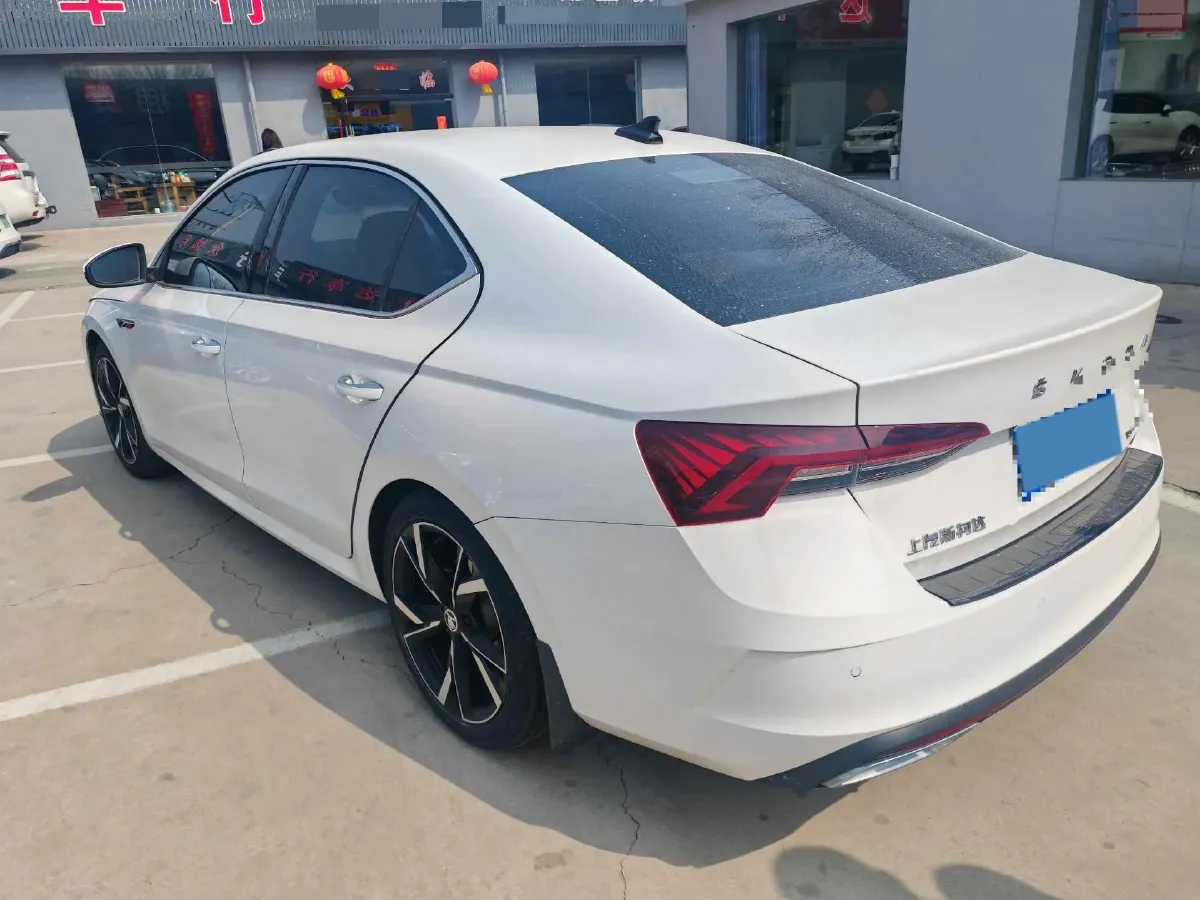 2022 Skoda Octavia 1.4T 150HP L4 7DCT,autocango,china used car exporter,china ev exporter,chinese used car exporter,chinese used ev exporter