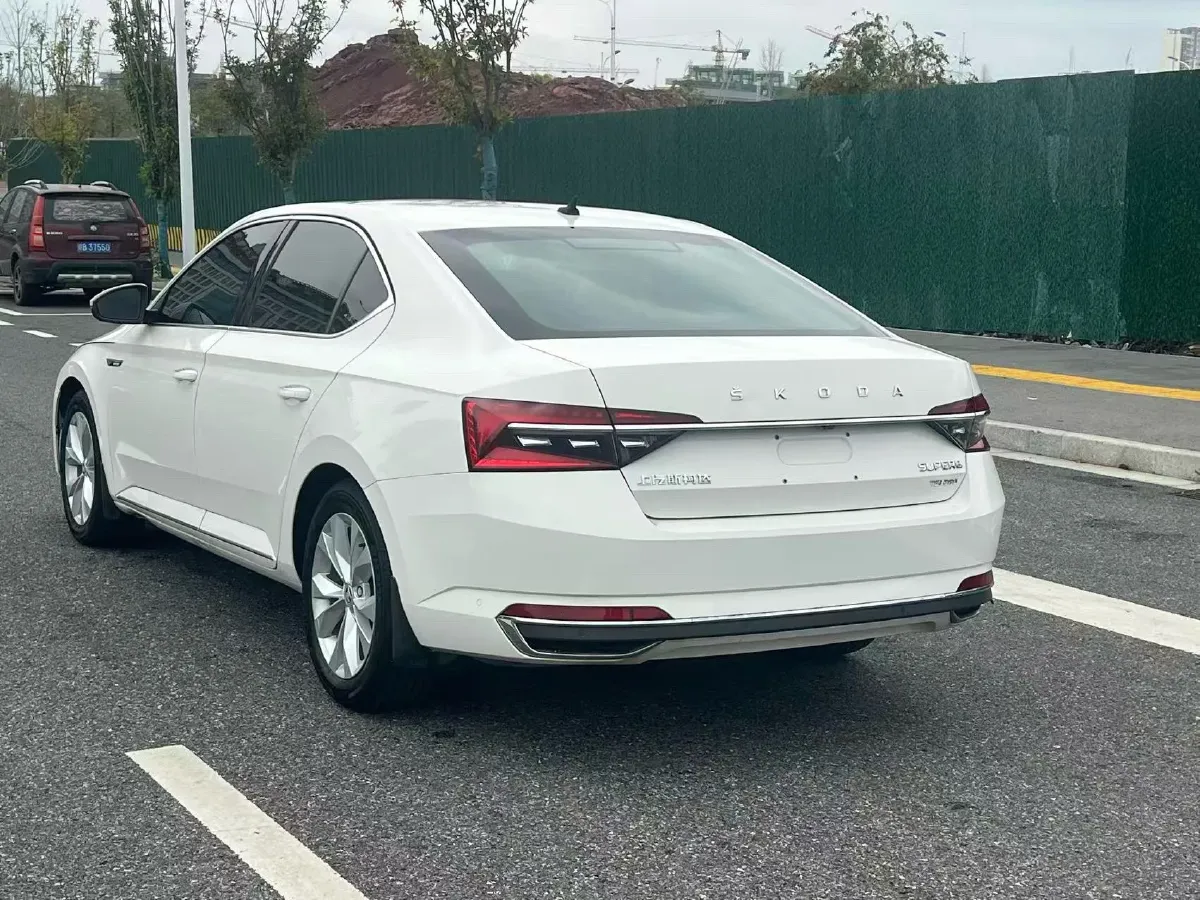 2019 Skoda Superb 1.4T 150HP L4 7DCT,autocango,china used car exporter,china ev exporter,chinese used car exporter,chinese used ev exporter