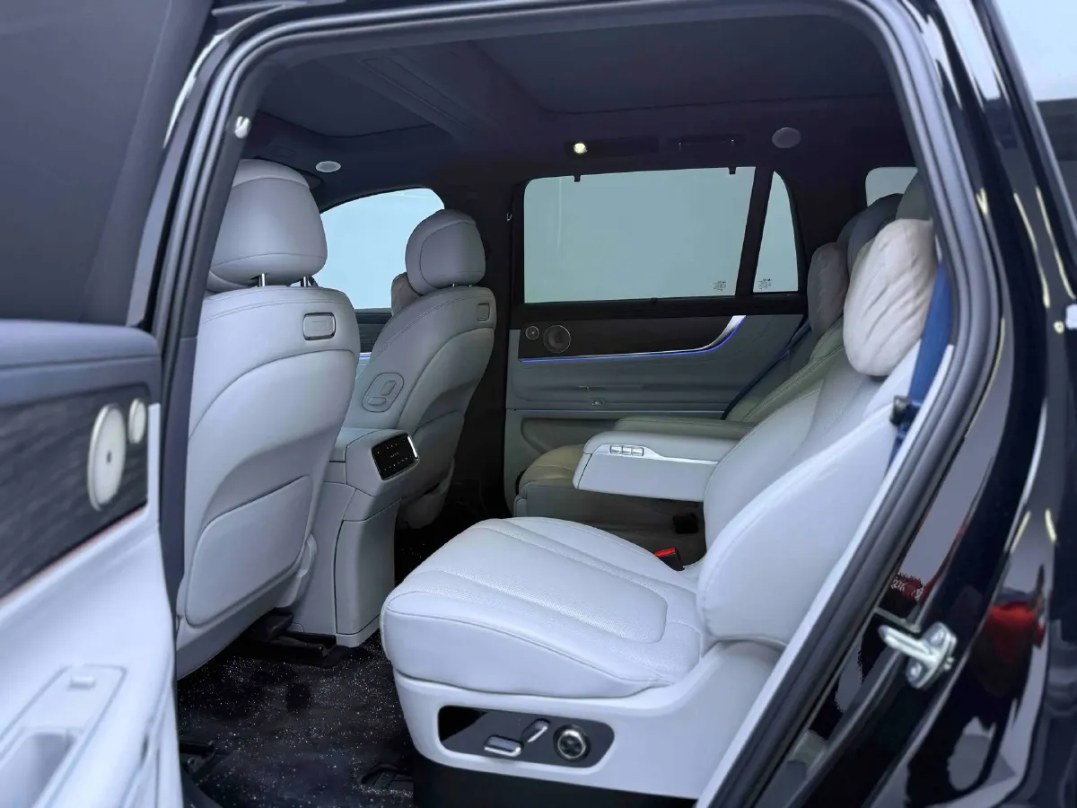 2024 AITO AITO M9 BEV 100KWH,autocango,china used car exporter,china ev exporter,chinese used car exporter,chinese used ev exporter