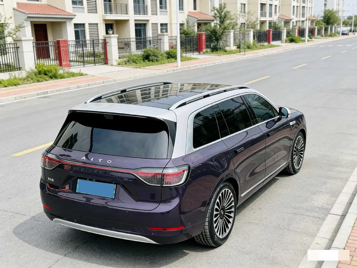 2025 AITO AITO M9 REEV 160HP REEV 52KWH,autocango,china used car exporter,china ev exporter,chinese used car exporter,chinese used ev exporter