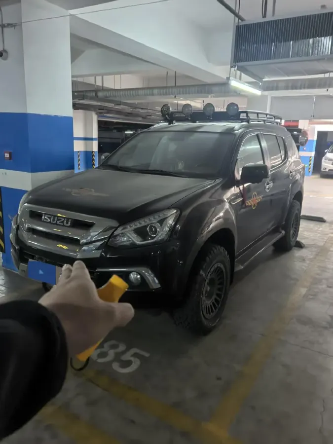 2018 Isuzu Mu-X 3.0T 177HP L4 6AT,autocango,china used car exporter,china ev exporter,chinese used car exporter,chinese used ev exporter