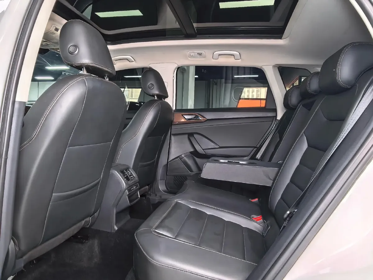 2022 Volkswagen Tharu 1.4T 150HP L4 7DCT,autocango,china used car exporter,china ev exporter,chinese used car exporter,chinese used ev exporter