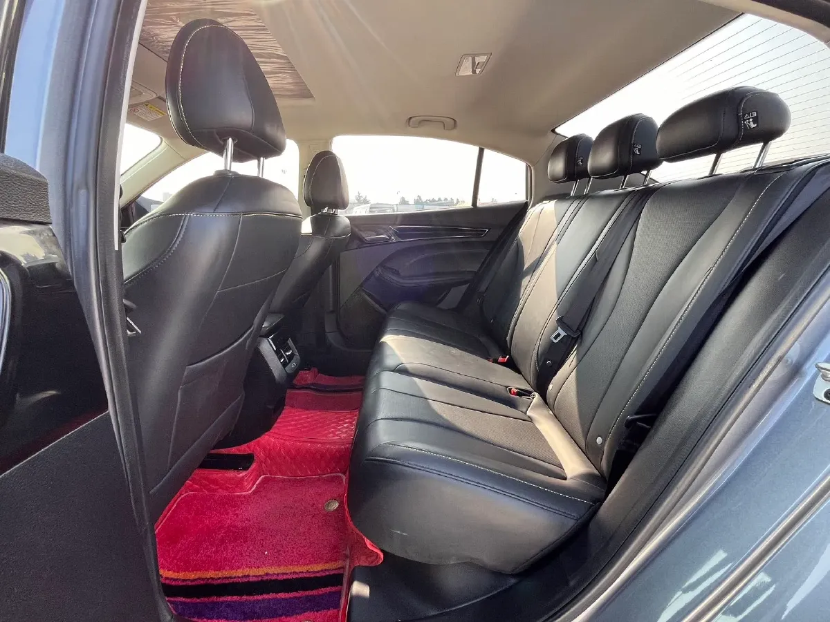 2021 Roewe i5 1.5L 120HP L4 5MT,autocango,china used car exporter,china ev exporter,chinese used car exporter,chinese used ev exporter