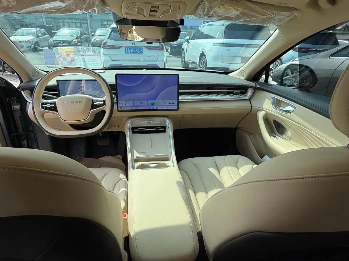 2025 Roewe M7 DMH 1.5L 112HP L4 1DHT PHEV,autocango,china used car exporter,china ev exporter,chinese used car exporter,chinese used ev exporter