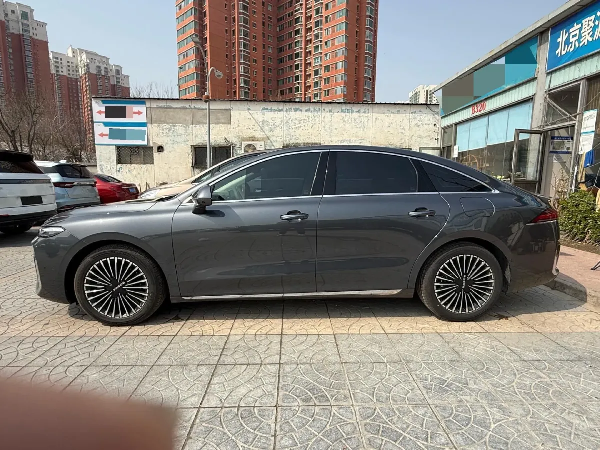 2025 Roewe M7 DMH 1.5L 112HP L4 1DHT PHEV,autocango,china used car exporter,china ev exporter,chinese used car exporter,chinese used ev exporter