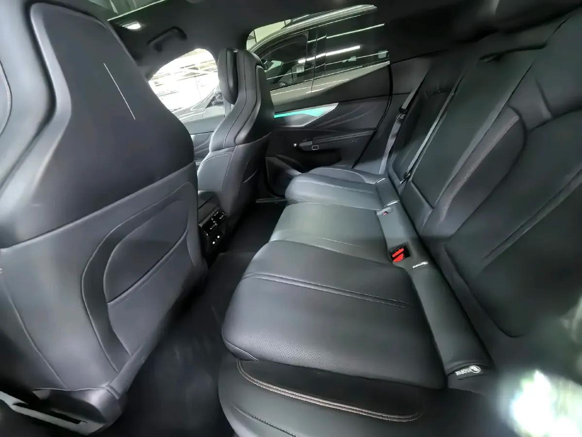 2026 LYNK&CO 07 EM-P 1.5T 163HP L4 3DHT PHEV,autocango,china used car exporter,china ev exporter,chinese used car exporter,chinese used ev exporter