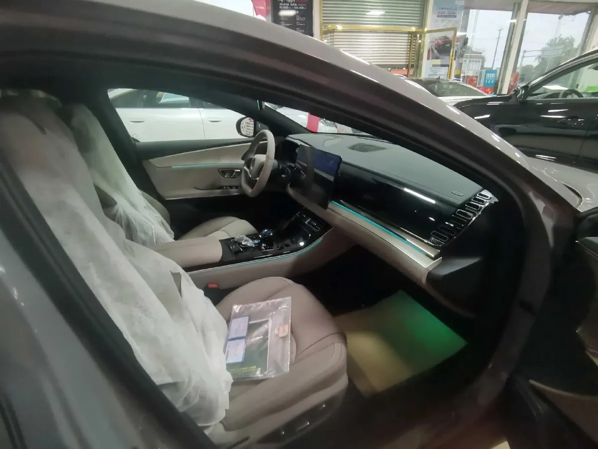 2025 BYD Han 1.5T 156HP L4 E-CVT PHEV,autocango,china used car exporter,china ev exporter,chinese used car exporter,chinese used ev exporter