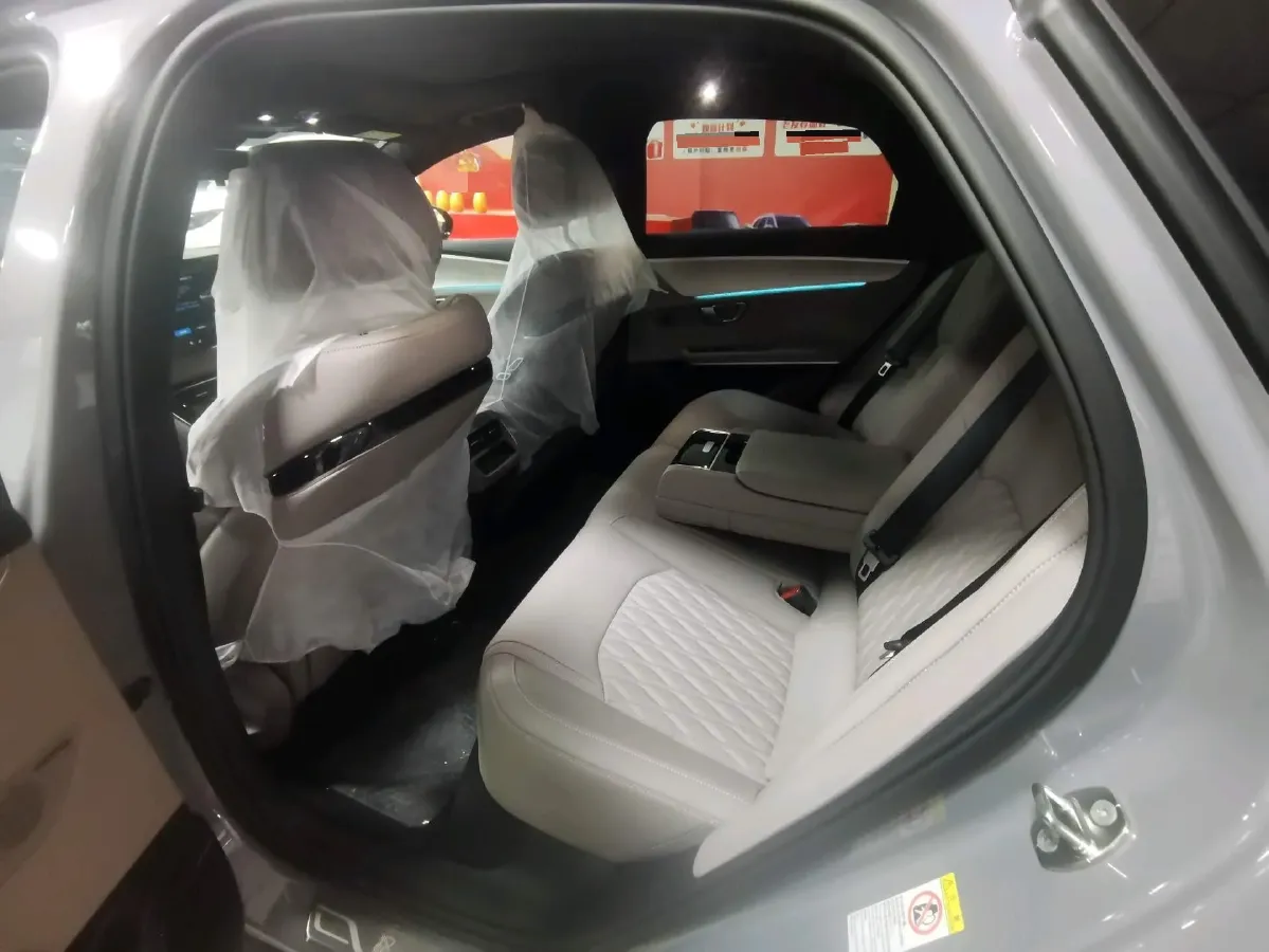 2025 BYD Han 1.5T 156HP L4 E-CVT PHEV,autocango,china used car exporter,china ev exporter,chinese used car exporter,chinese used ev exporter