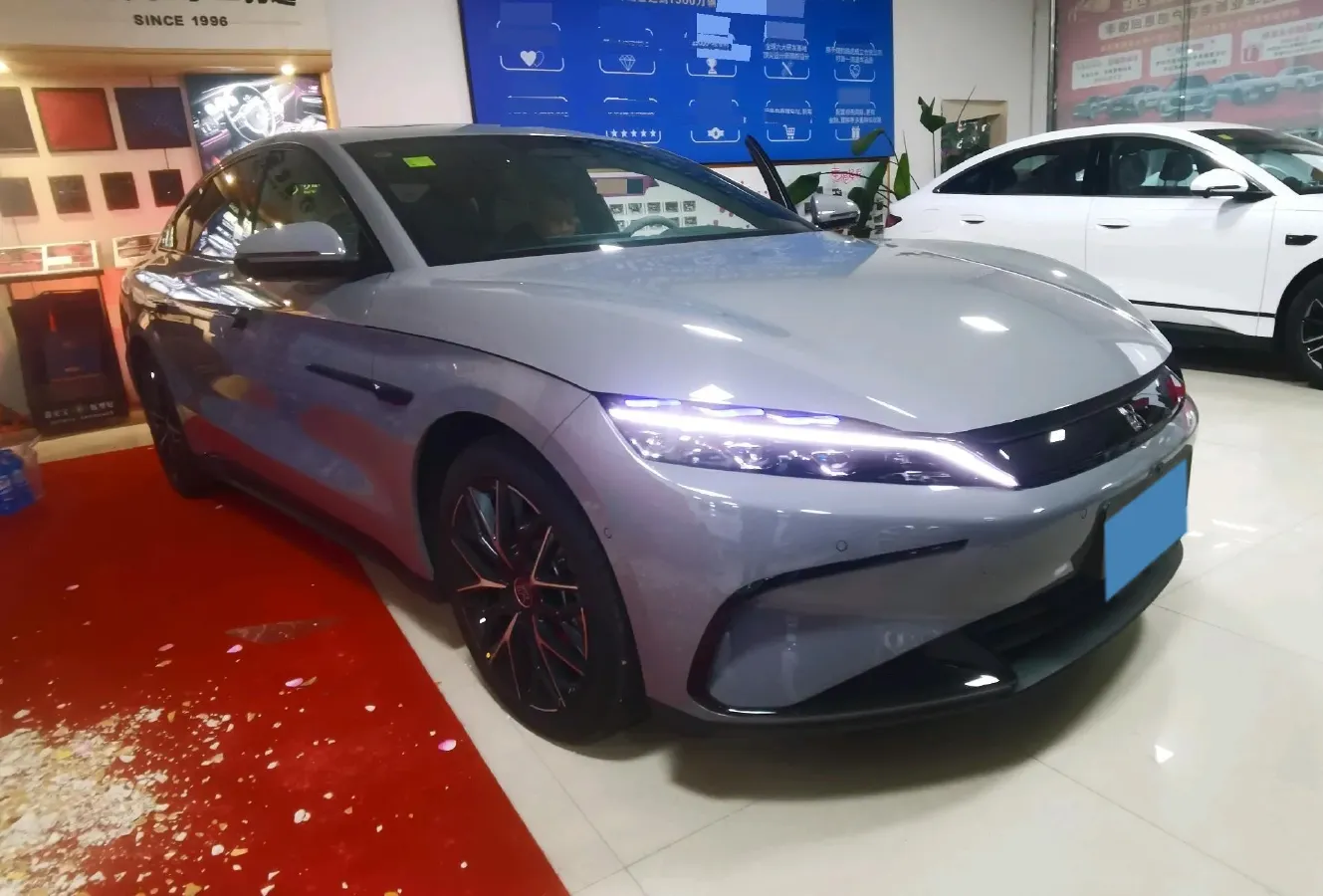 2025 BYD Han 1.5T 156HP L4 E-CVT PHEV,autocango,china used car exporter,china ev exporter,chinese used car exporter,chinese used ev exporter