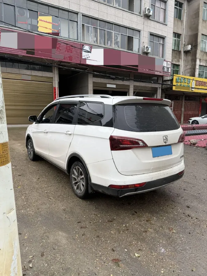 2021 BaoJun 730 1.5T 147HP L4 6MT,autocango,china used car exporter,china ev exporter,chinese used car exporter,chinese used ev exporter