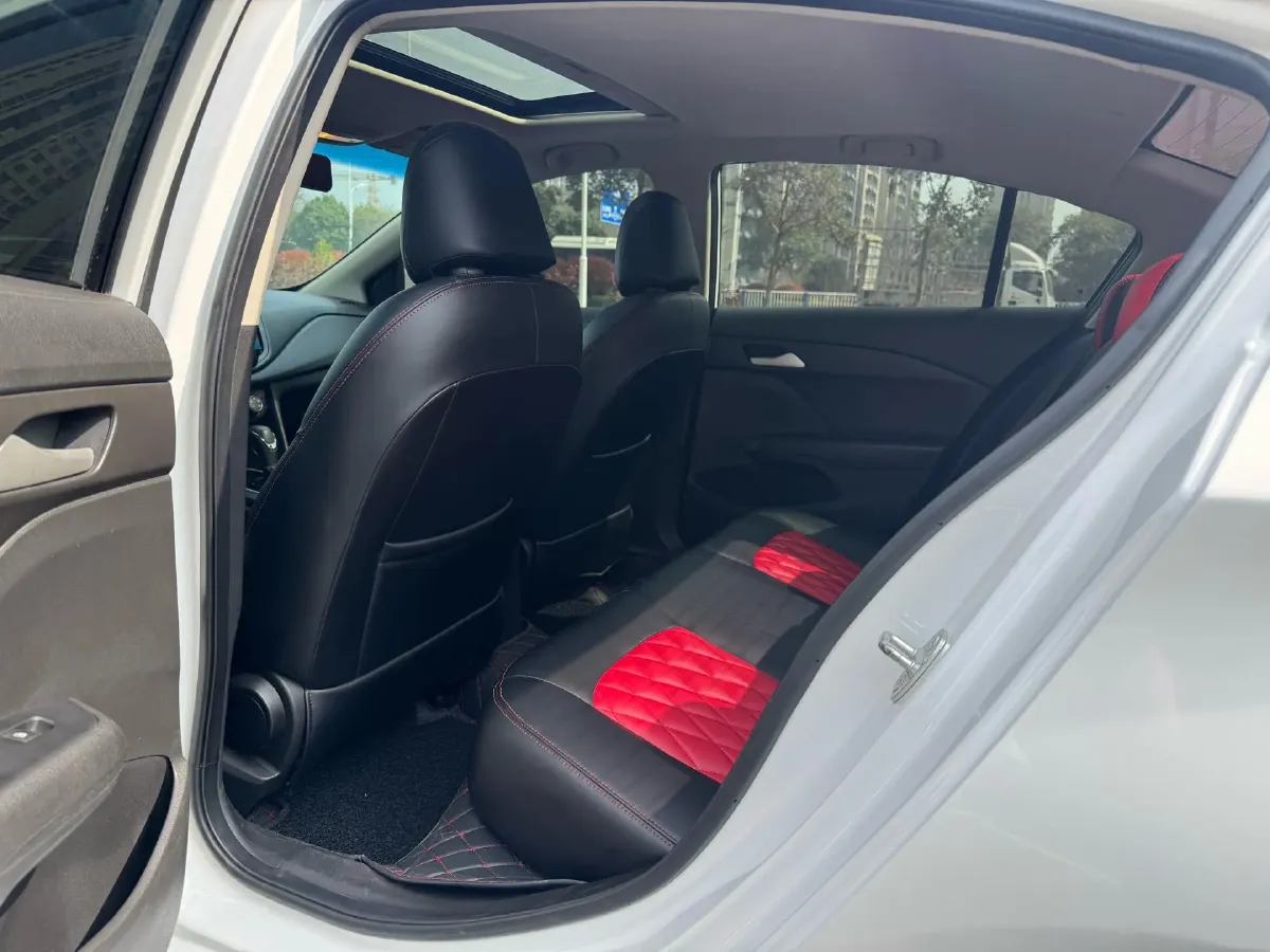 2019 Chevrolet Cavalier 1.5L 113HP L4 6AT,autocango,china used car exporter,china ev exporter,chinese used car exporter,chinese used ev exporter