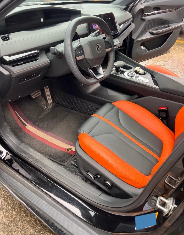 2024 ChangAn UNI-V 1.5T 188HP L4 7DCT,autocango,china used car exporter,china ev exporter,chinese used car exporter,chinese used ev exporter