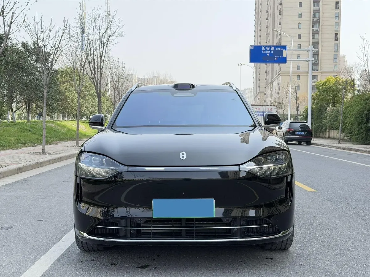 2025 AITO AITO M9 REEV 160HP REEV 52KWH,autocango,china used car exporter,china ev exporter,chinese used car exporter,chinese used ev exporter
