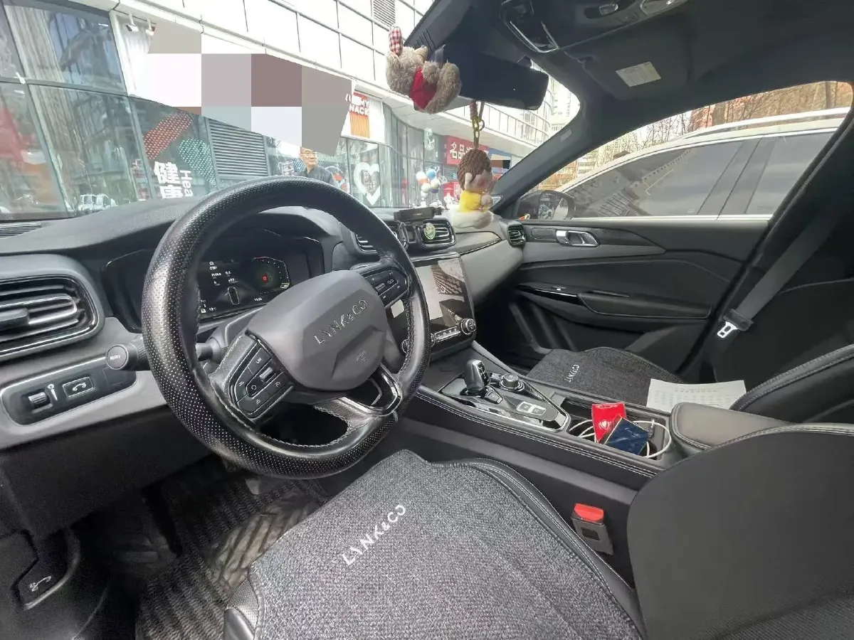 2022 LYNK&CO 03 2.0T 190HP L4 7DCT,autocango,china used car exporter,china ev exporter,chinese used car exporter,chinese used ev exporter